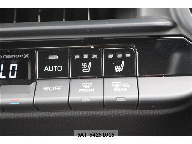 Toyota Crown Crossover 2022-12 8098626-4