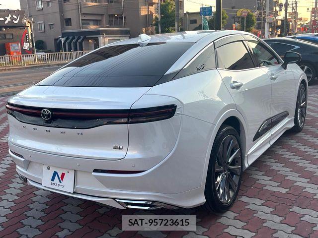Toyota Crown Crossover 2024-03 8129485-16