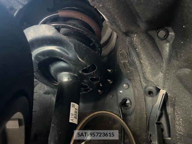 Toyota Crown Crossover 2024-03 8129485-19