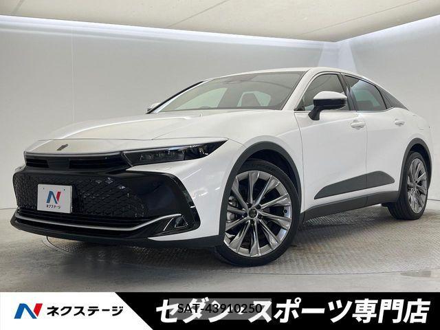 Toyota Crown Crossover 2022-12 8129488-0