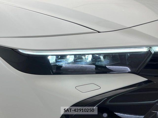 Toyota Crown Crossover 2022-12 8129488-15