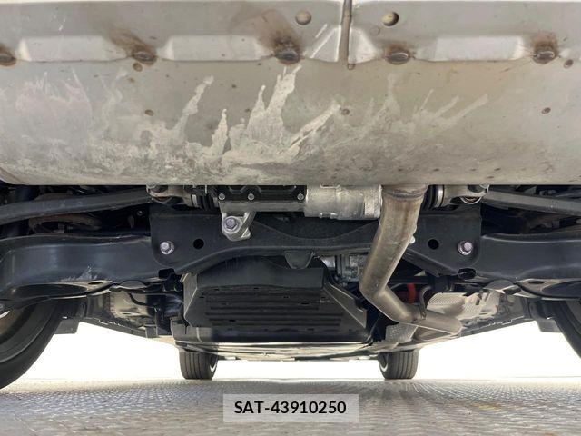 Toyota Crown Crossover 2022-12 8129488-18