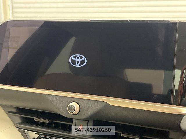 Toyota Crown Crossover 2022-12 8129488-4