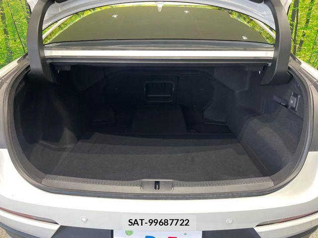 Toyota Crown Crossover 2022-12 8129489-10