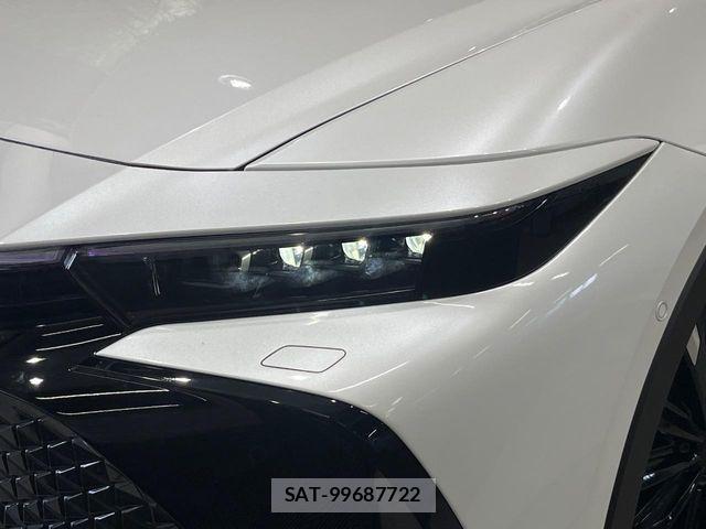 Toyota Crown Crossover 2022-12 8129489-12