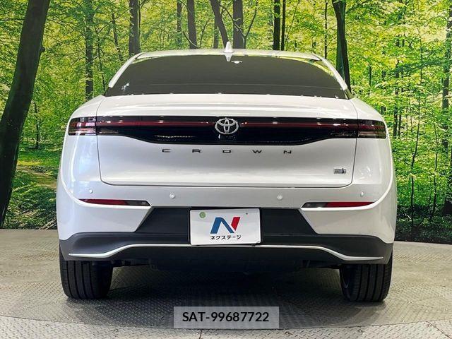 Toyota Crown Crossover 2022-12 8129489-15
