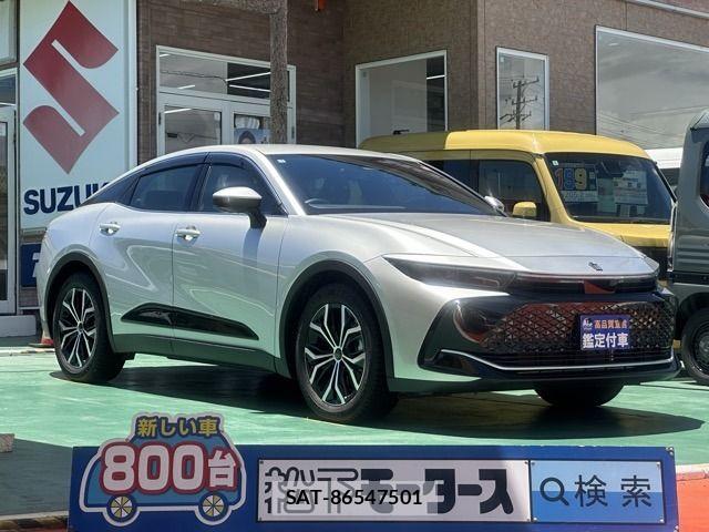 Toyota Crown Crossover 2025-03 8129491-0