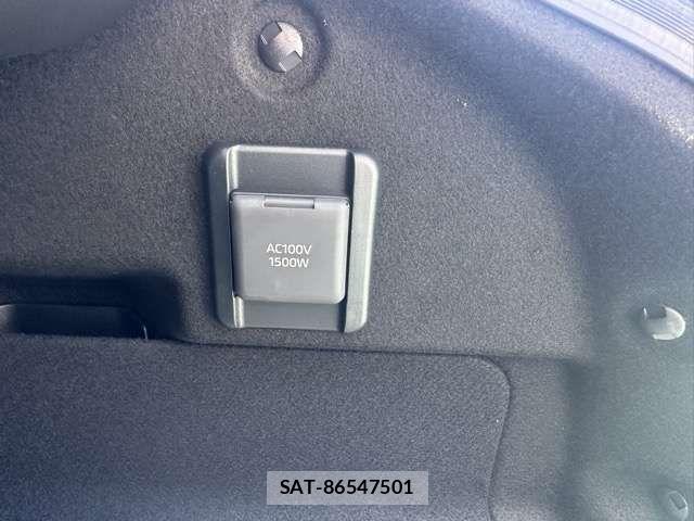 Toyota Crown Crossover 2025-03 8129491-10