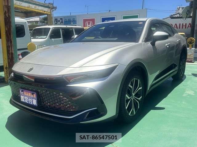 Toyota Crown Crossover 2025-03 8129491-2