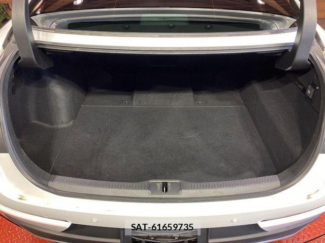 Toyota Crown Crossover 2023-02 8145613-10