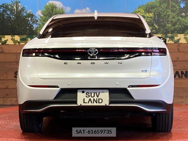 Toyota Crown Crossover 2023-02 8145613-14