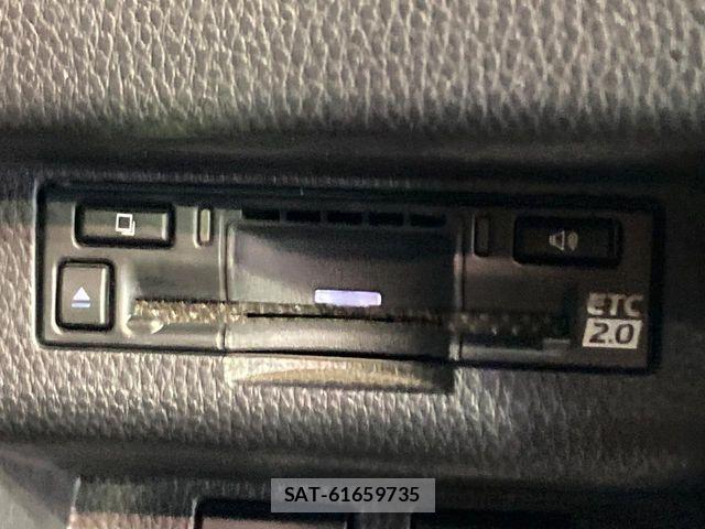 Toyota Crown Crossover 2023-02 8145613-5