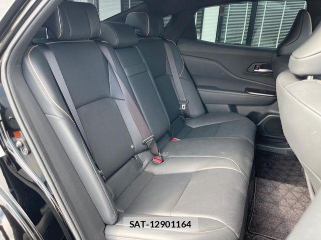 Toyota Crown Crossover 2024-03 8145618-11