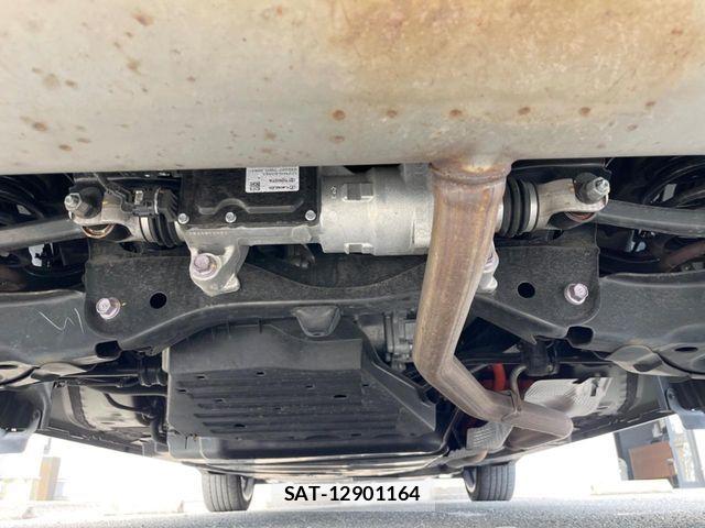 Toyota Crown Crossover 2024-03 8145618-18