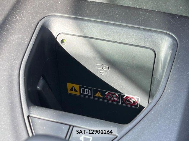 Toyota Crown Crossover 2024-03 8145618-6