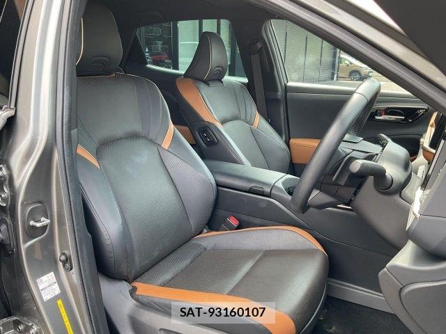 Toyota Crown Crossover 2023-01 8206988-9