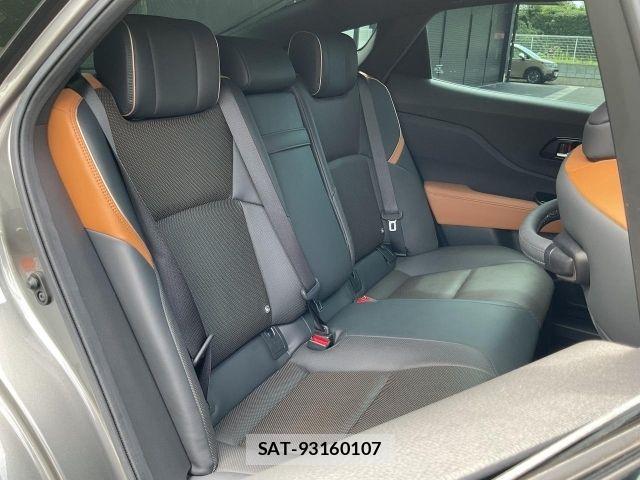 Toyota Crown Crossover 2023-01 8206988-11
