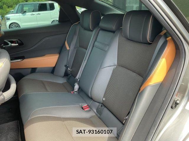 Toyota Crown Crossover 2023-01 8206988-12