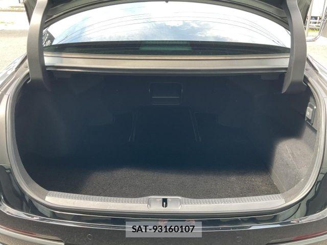 Toyota Crown Crossover 2023-01 8206988-13