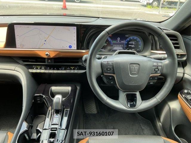 Toyota Crown Crossover 2023-01 8206988-7