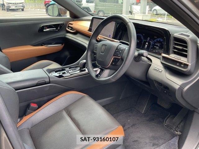 Toyota Crown Crossover 2023-01 8206988-8