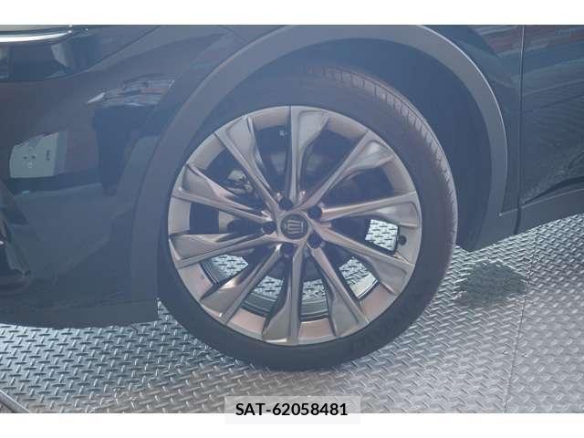 Toyota Crown Crossover 2023-02 8206989-10