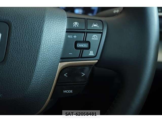 Toyota Crown Crossover 2023-02 8206989-23