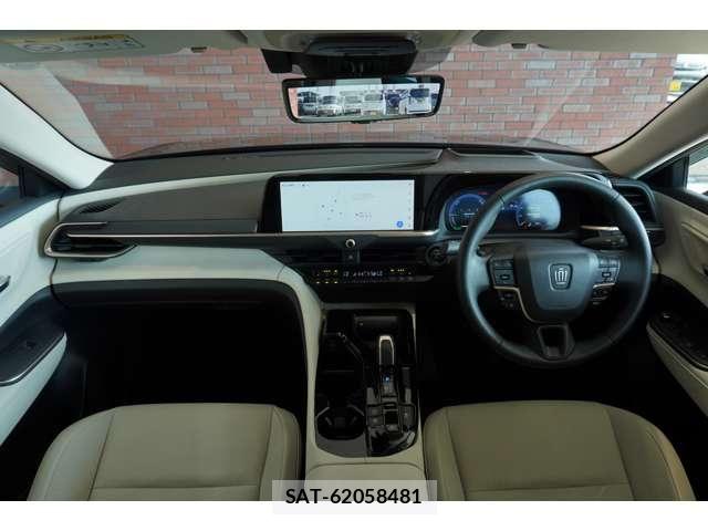Toyota Crown Crossover 2023-02 8206989-4
