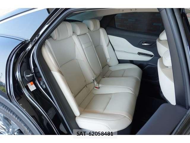 Toyota Crown Crossover 2023-02 8206989-7