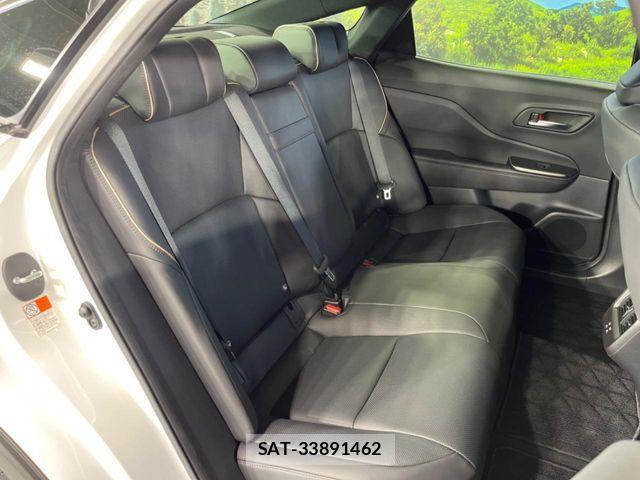 Toyota Crown Crossover 2023-01 8206994-9