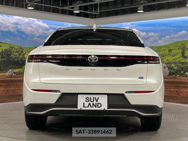 Toyota Crown Crossover 2023-01 8206994-15