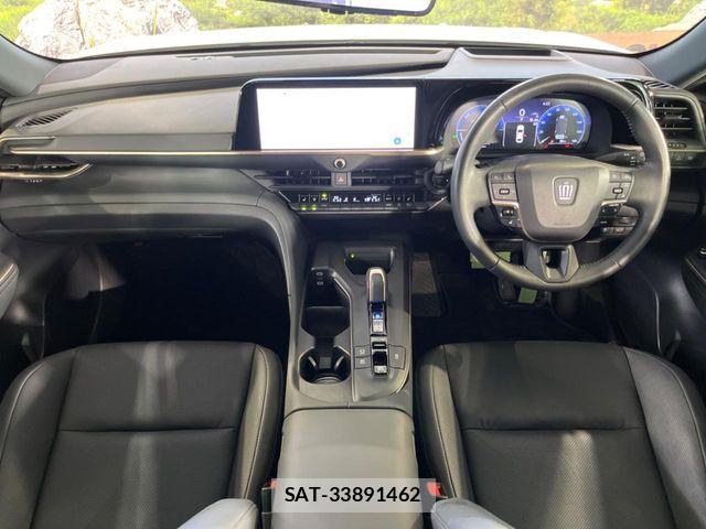 Toyota Crown Crossover 2023-01 8206994-2