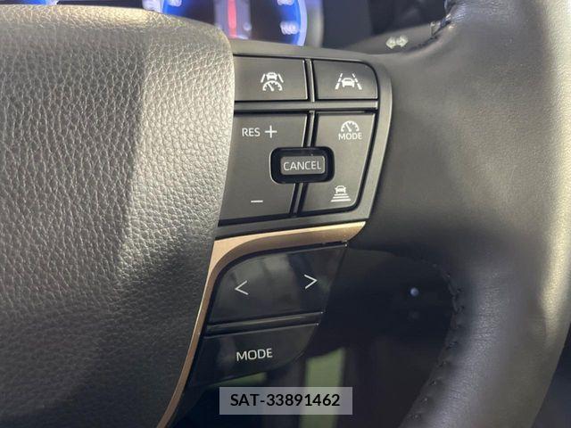 Toyota Crown Crossover 2023-01 8206994-7