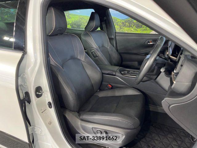 Toyota Crown Crossover 2023-01 8206994-8