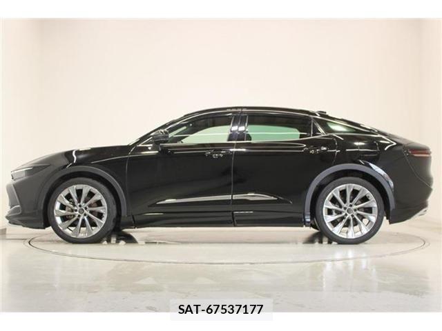 Toyota Crown Crossover 2023-01 8206999-9