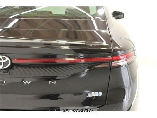 Toyota Crown Crossover 2023-01 8206999-18