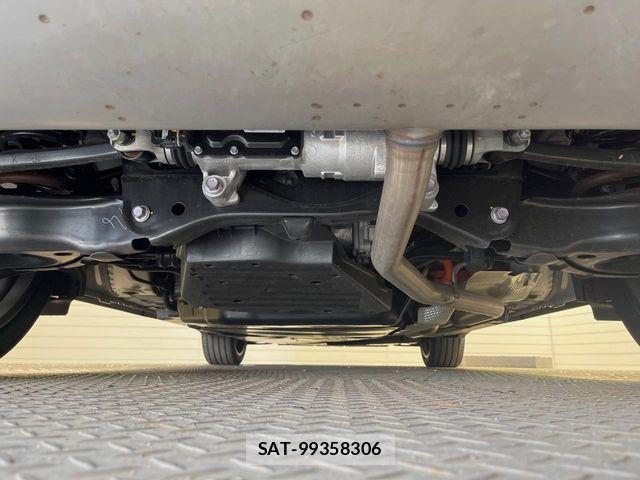 Toyota Crown Crossover 2023-04 8206986-18