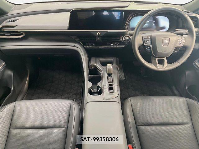 Toyota Crown Crossover 2023-04 8206986-1