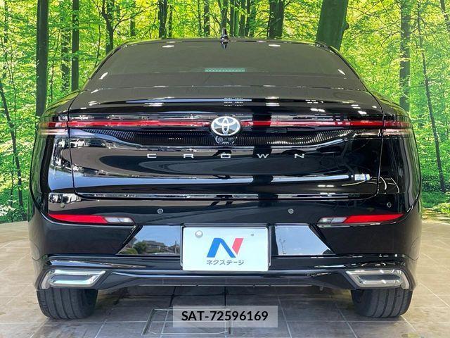 Toyota Crown Crossover 2023-02 8206987-14