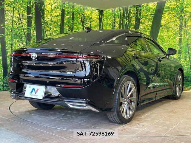 Toyota Crown Crossover 2023-02 8206987-16