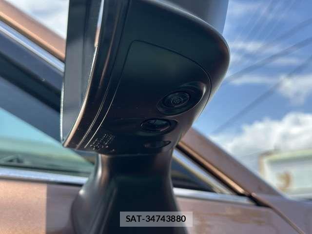 Toyota Crown Crossover 2023-12 8206998-17