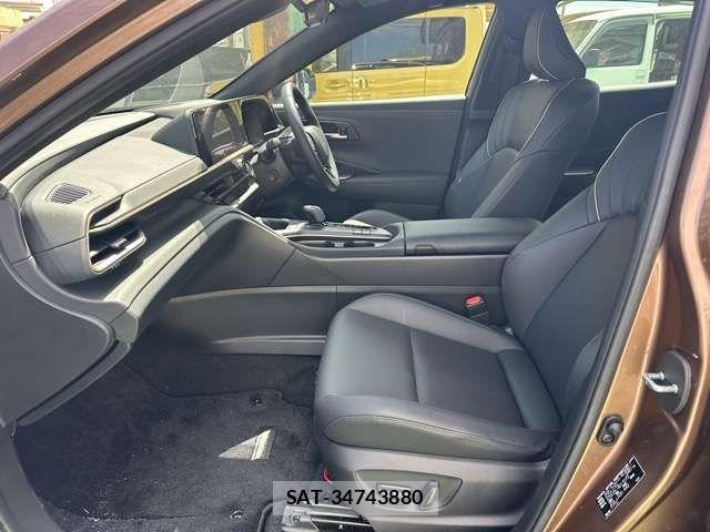 Toyota Crown Crossover 2023-12 8206998-4