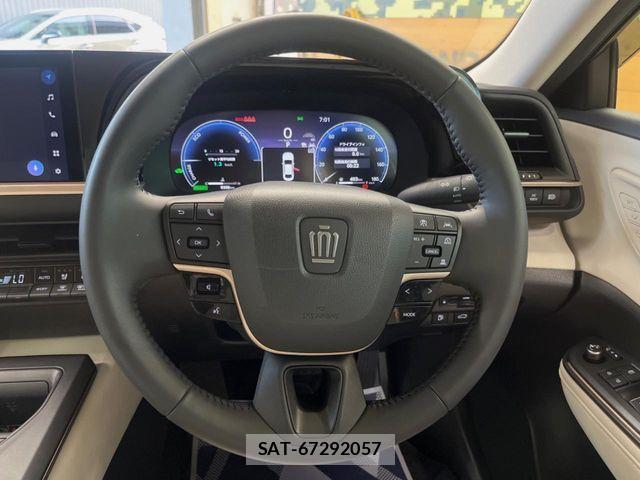 Toyota Crown Crossover 2024-02 8229364-10