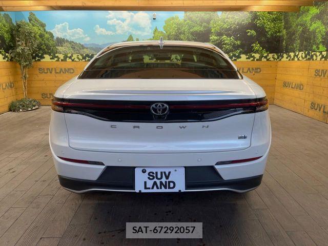 Toyota Crown Crossover 2024-02 8229364-14