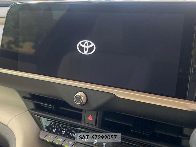 Toyota Crown Crossover 2024-02 8229364-2