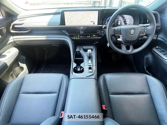 Toyota Crown Crossover 2023-01 8229365-1