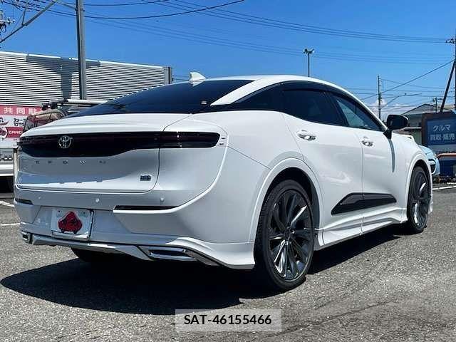 Toyota Crown Crossover 2023-01 8229365-2