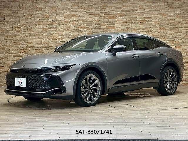 Toyota Crown Crossover 2022-10 8244896-13