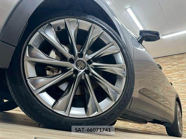 Toyota Crown Crossover 2022-10 8244896-18