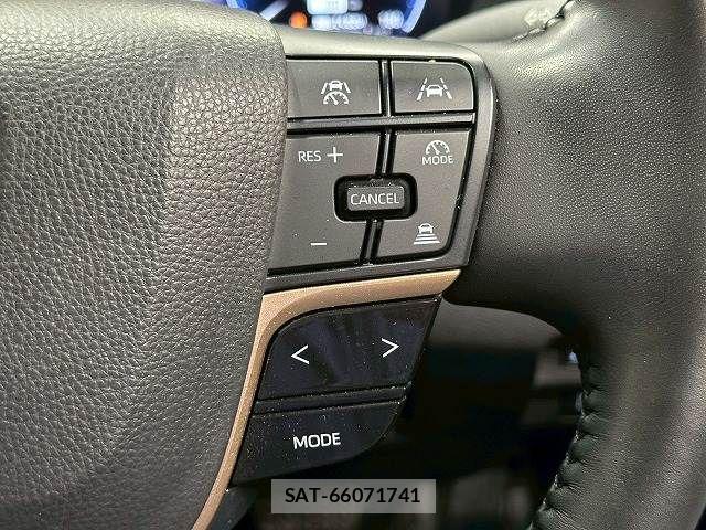 Toyota Crown Crossover 2022-10 8244896-6